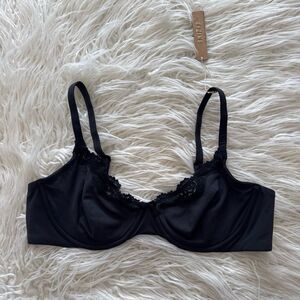 Skims Fits Everybody Lace Underwire Bra Onyx Size 38C